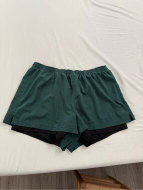 Gap Women’s Green Layered Running Shorts XL
